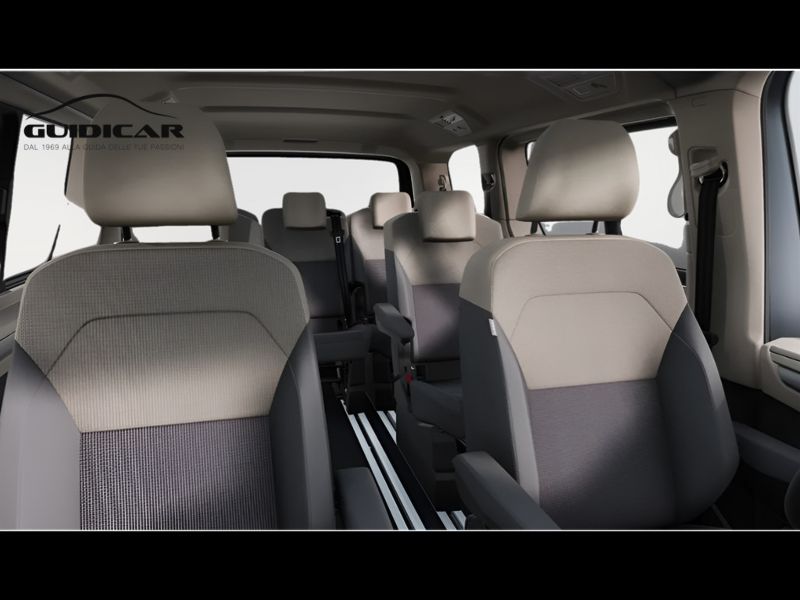 GuidiCar - VOLKSWAGEN INDUSTRIALI NUOVO Multivan 1 Multivan Life  2.0 TDI 110kW  ant. DSG Nuovo